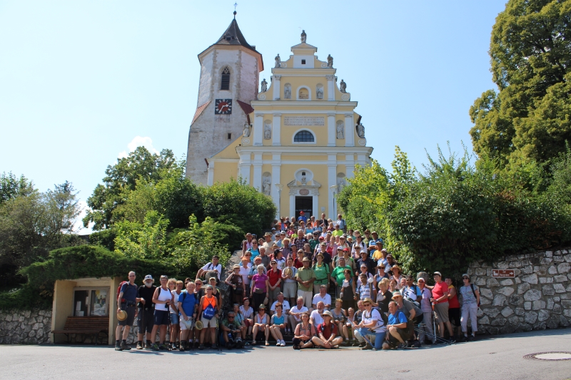 Pilgergruppe im Weinviertel / Vikariatspilgertag 2020 / Jakobskirche Falkenstein