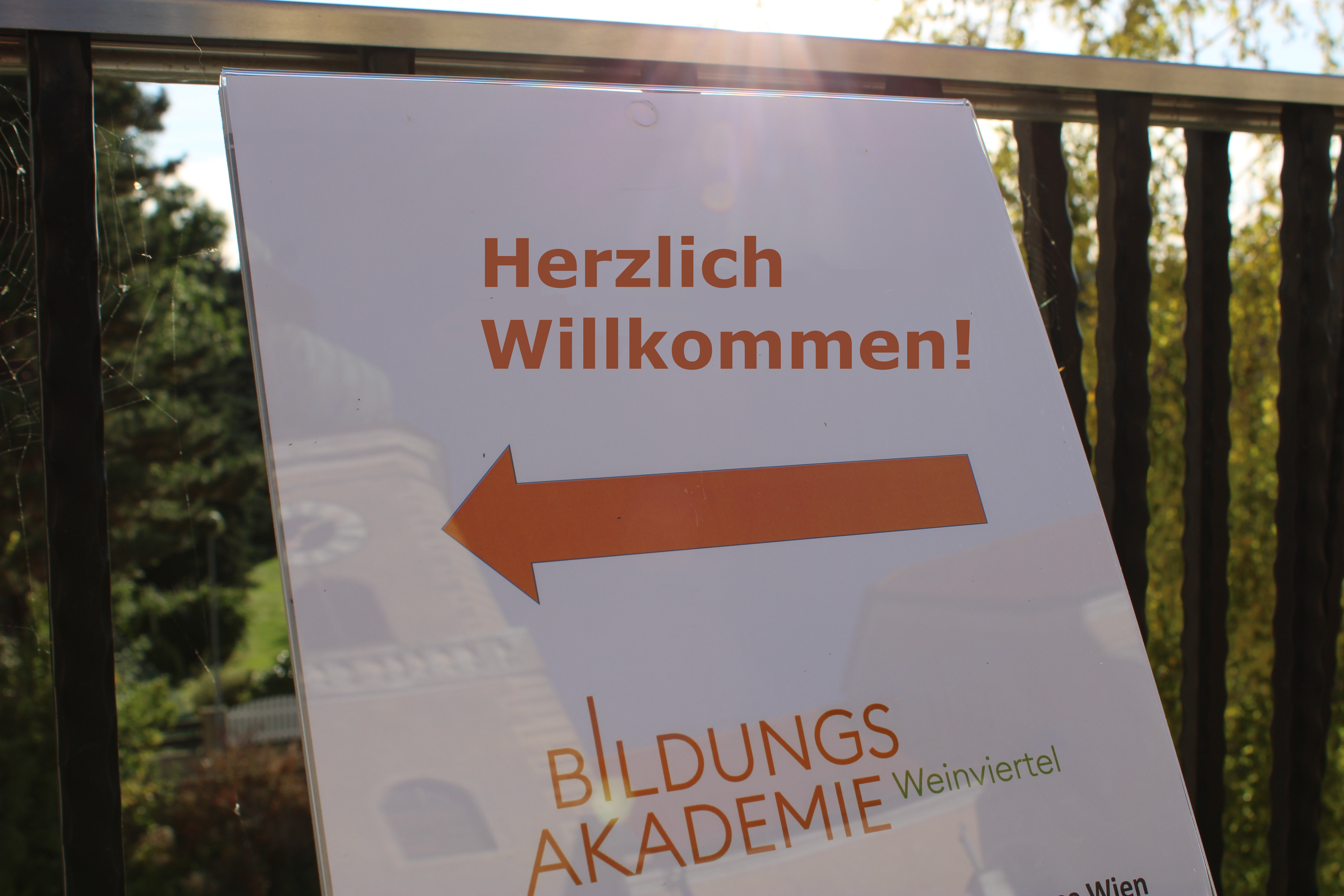 Willkommen in der Bildungsakademie / Bildungsakademie Weinviertel Willkommen im Team der Bildungsakademie