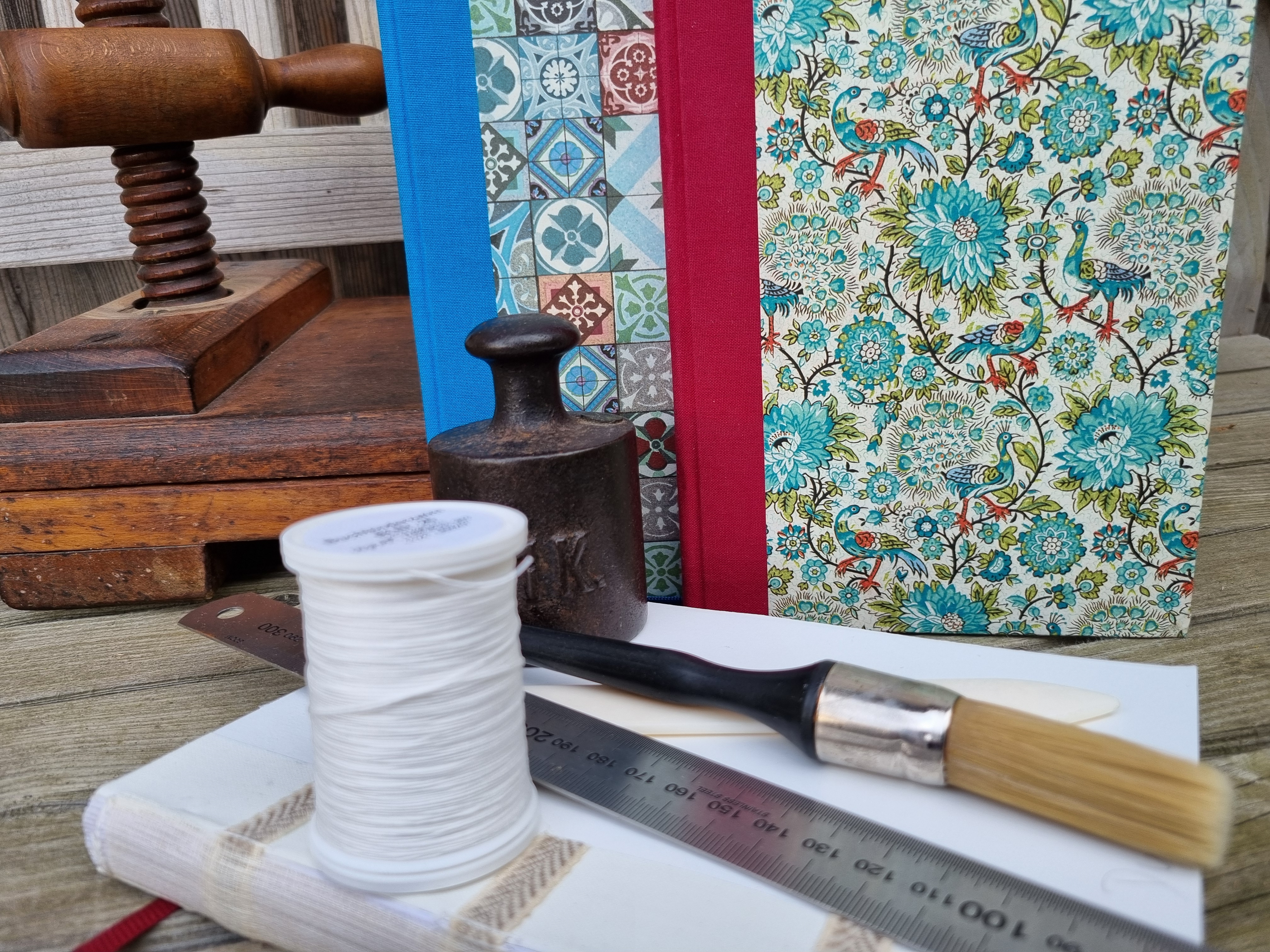 Materialien für das Buchbinden